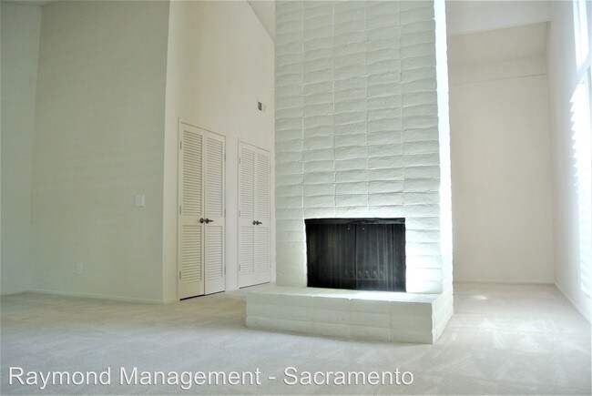 Building Photo - 4322-4360 Fair Oaks Blvd