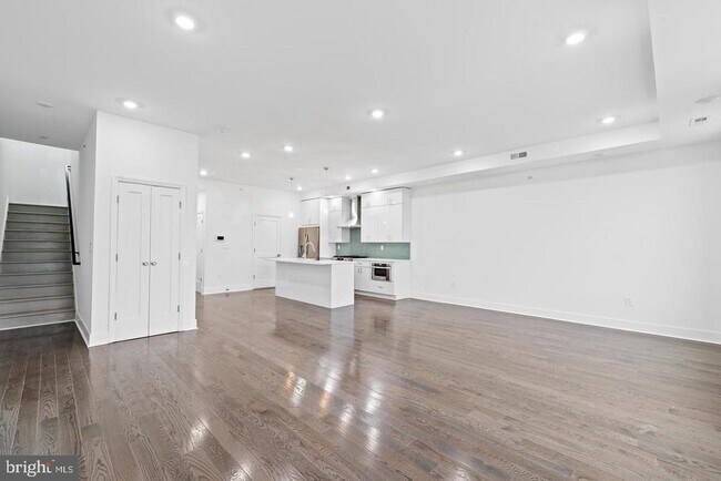 Foto del edificio - 1335 N Franklin St