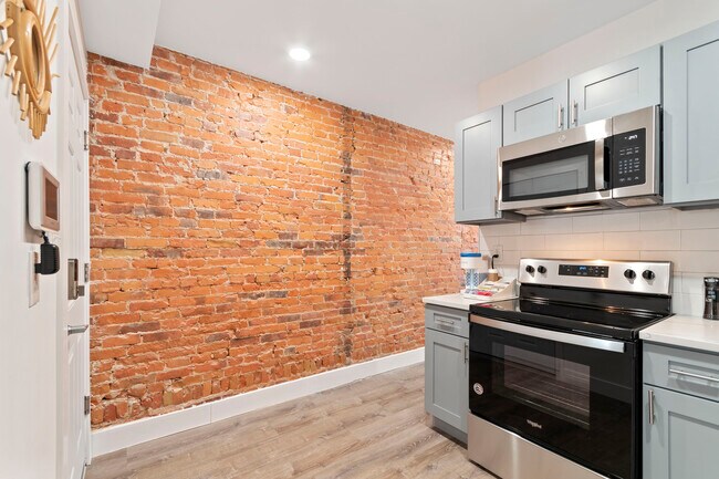Foto del edificio - 4129 Parrish St