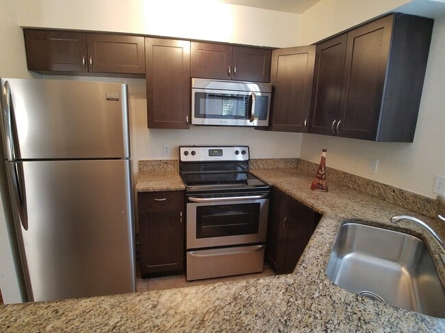 Photo - Beautiful Remodeled 1/1 Condo x Rent @ Winter Park in front of Full Sail.