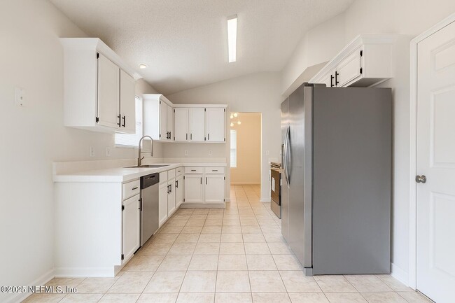 Foto del edificio - 2898 Canyon Falls Dr