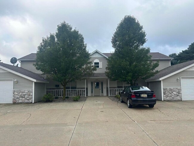 Foto del edificio - 607 Trinity Dr