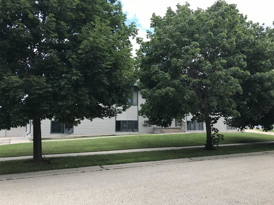 Building Photo - 416 Saratoga Ave