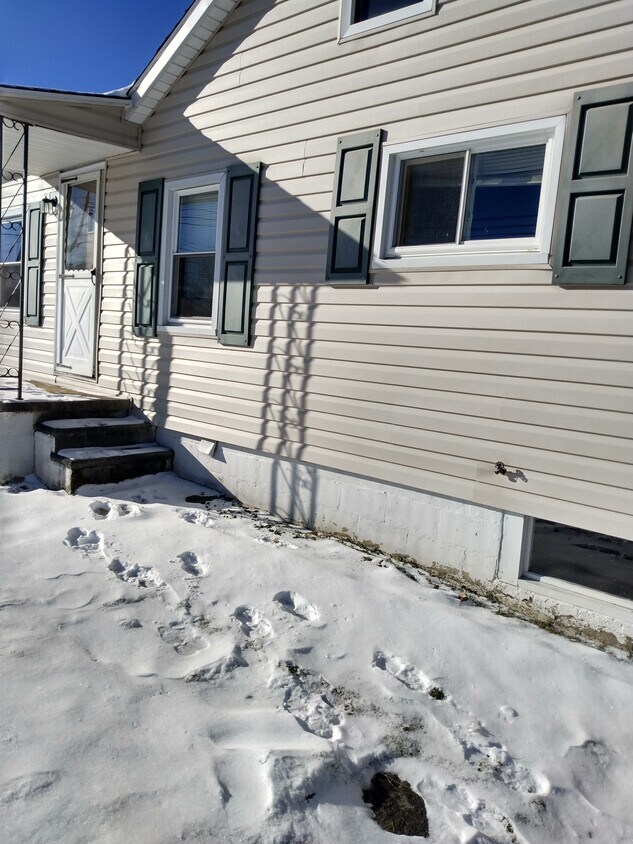 1024 Grambling St, Johnstown, PA 15904 House Rental in Johnstown, PA