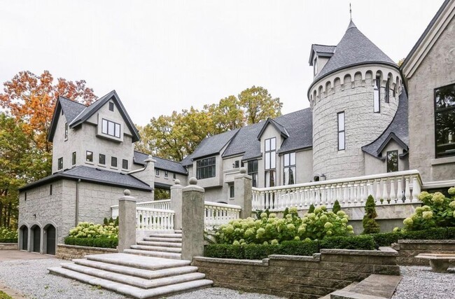 Foto del edificio - Hidden Gem - Castle in Eagan