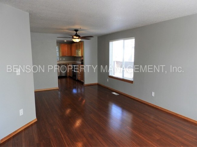 Building Photo - 5 Bedroom Home New on the Market!