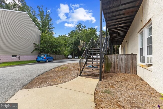 Building Photo - 321 Magothy Rd