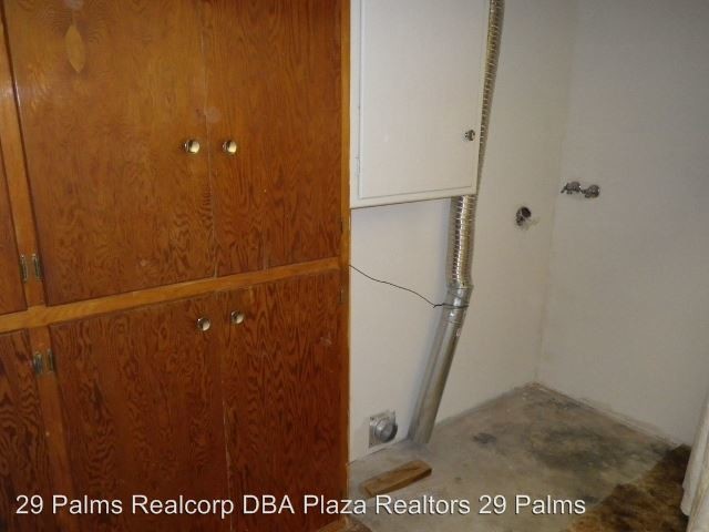 Foto del edificio - 3 br, 3 bath House - 6776 Valley View