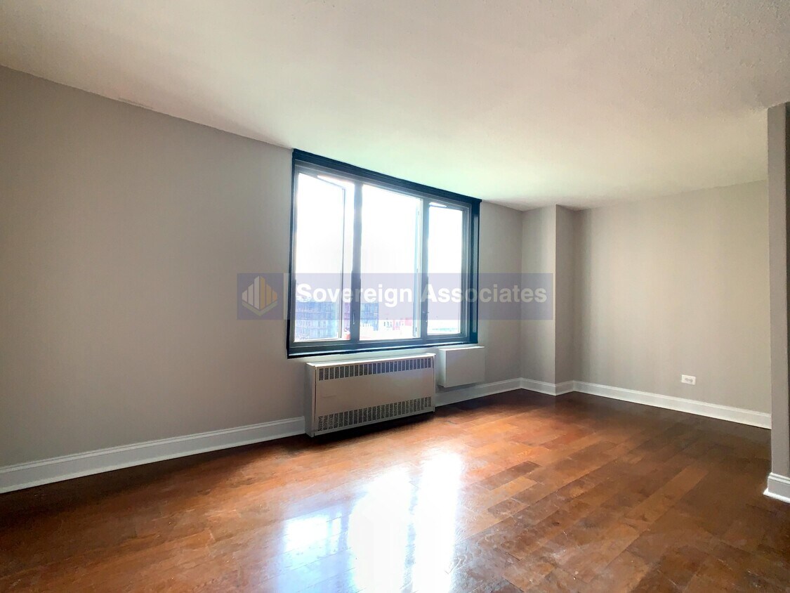 Foto principal - 3333 Broadway