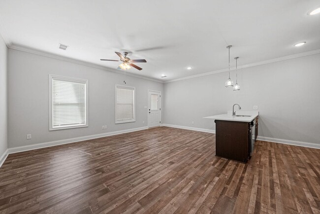 Interior Photo - Fairview Gables