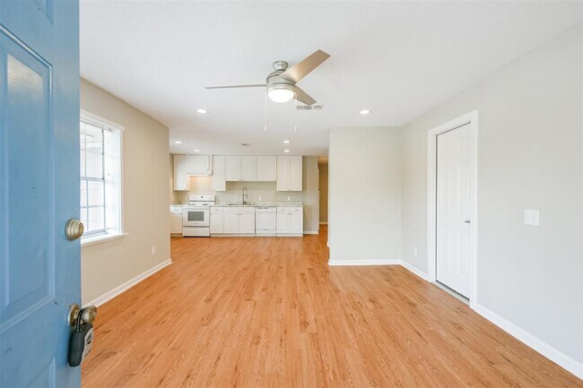 Foto del edificio - 9117 Harvest Acres Dr