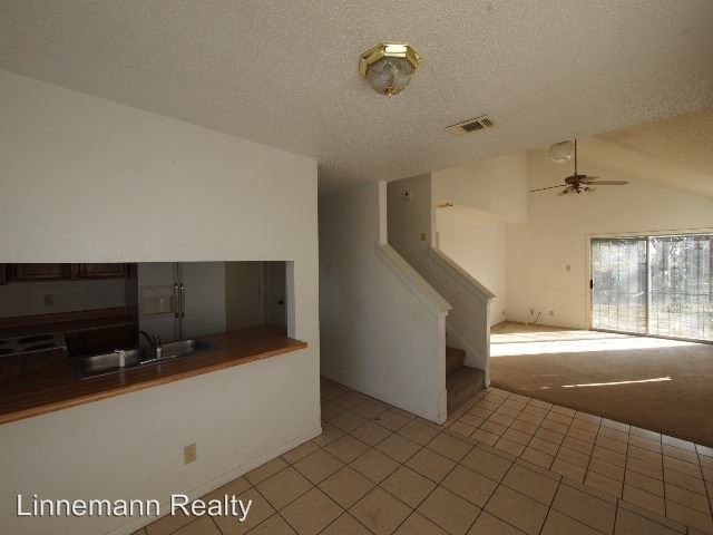Foto del edificio - 4 br, 2 bath House - 2302 Bluejay Drive