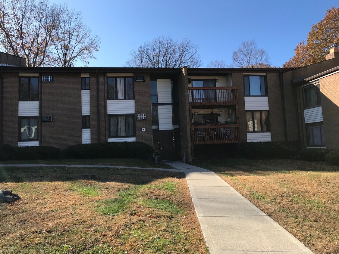 3 Hook Rd Unit 13 G, Poughkeepsie, NY 12601 Condo for Rent in