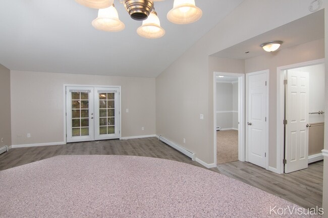 Building Photo - 1300 North Hickory Street, Unit 4 - Hickory