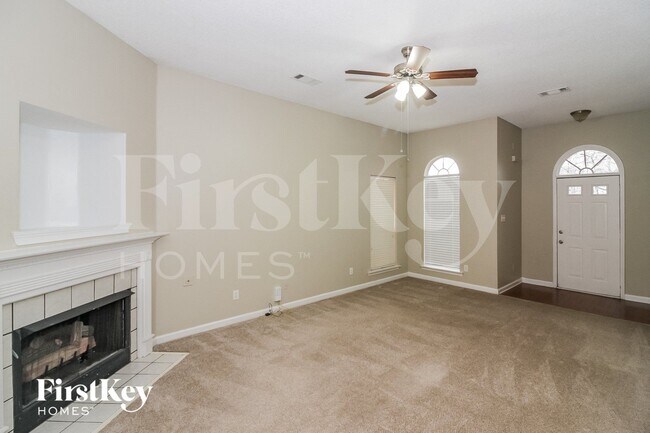 Foto del edificio - 6853 Shorey Ln