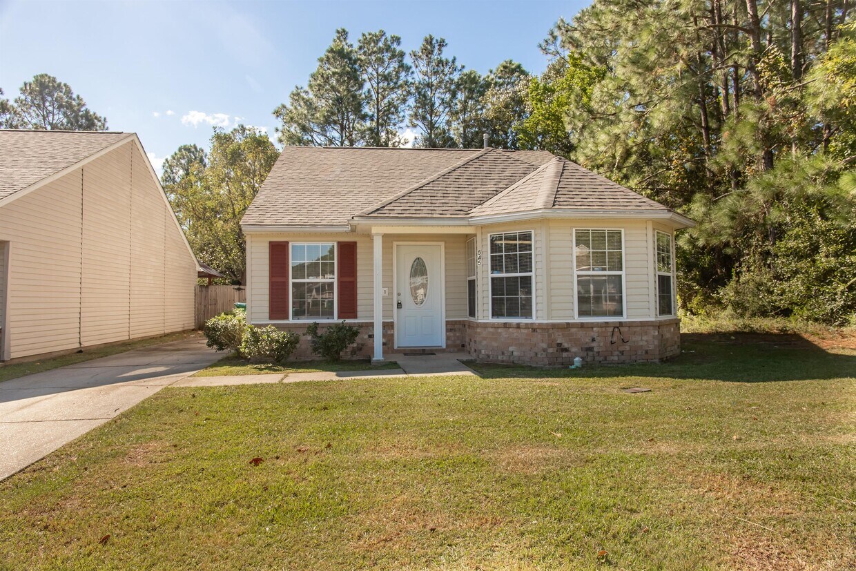 Primary Photo - 10545 Bay Tree Dr