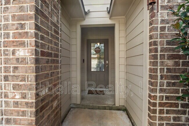 Building Photo - 6420 Kingsley Edge