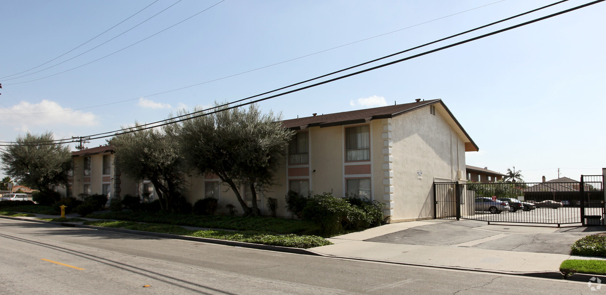 Foto del edificio - Los Cerritos Villa