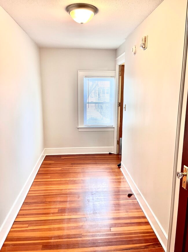 Entry way door - 50 Bretton Rd