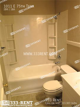 Foto del edificio - 1011 E 75th Terrace