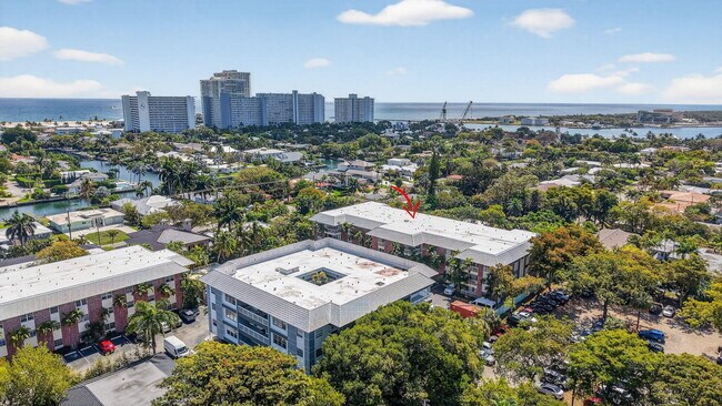 Foto del edificio - 2424 SE 17th St