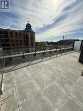 Building Photo - 705 Davis Dr