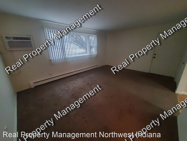 Building Photo - 2 br, 1 bath House - 10114 Erie Place LL