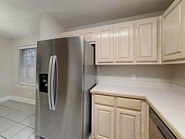 Foto del edificio - 551 SW Rand Dr