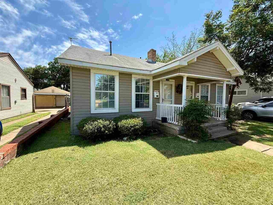 Foto principal - 1659 Dayton Ave