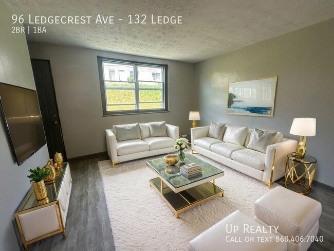 Foto del edificio - 96 Ledgecrest Ave