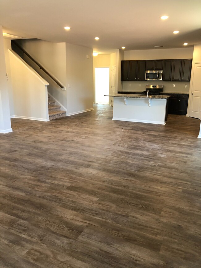 Building Photo - 8500 Gold Rush Court