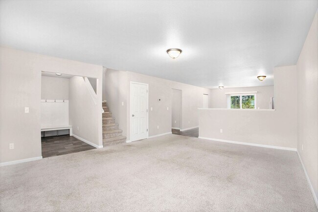 Foto del edificio - Immediate Occupancy Available!