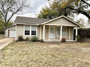 Building Photo - 406 S 66th E Ave