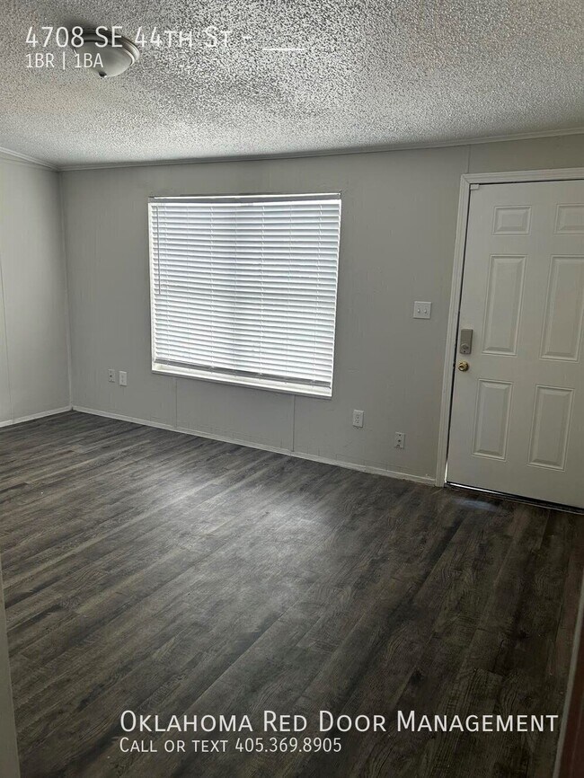 Foto del edificio - 4708 SE 44th St