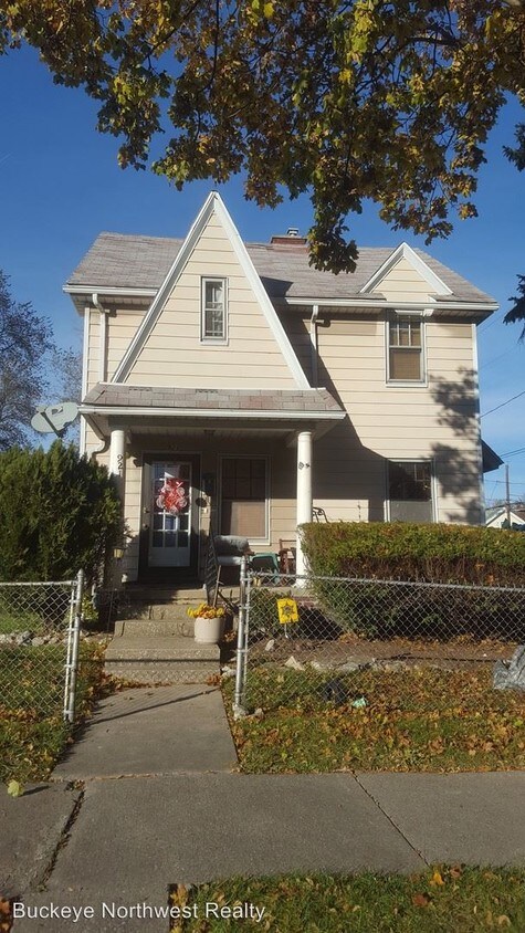 Primary Photo - 3 br, 1.5 bath House - 921 Homer Ave