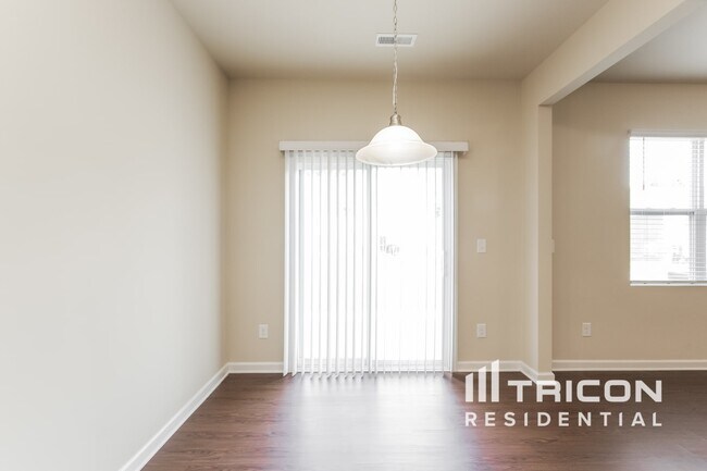 Foto del edificio - 2816 St George Ln