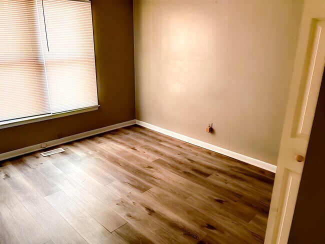 Foto del edificio - Beautiful 3-Bedroom, 2-Bath Home in a Desi...