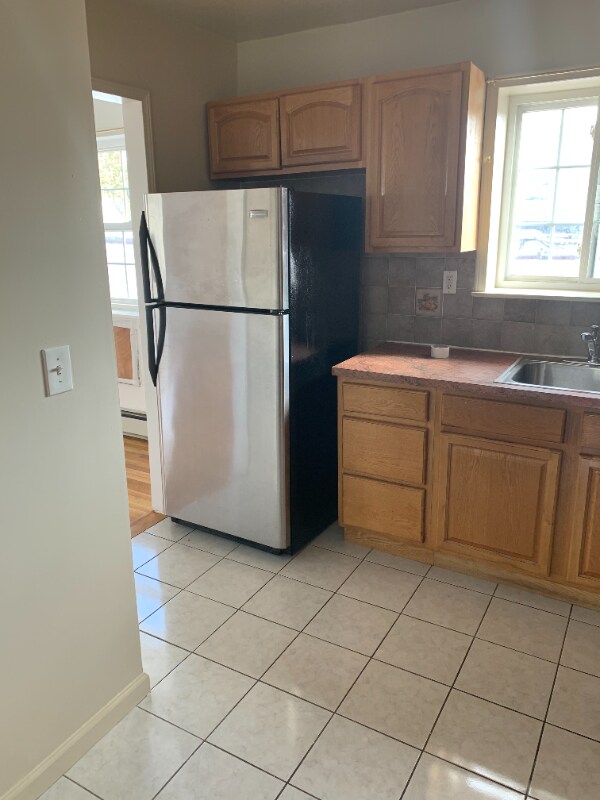 Foto del edificio - 751 Miller Ave