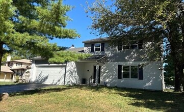 Building Photo - 6642 Glacier Ave