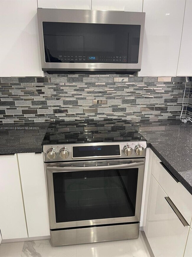 Foto del edificio - 7030 SW 41st Pl