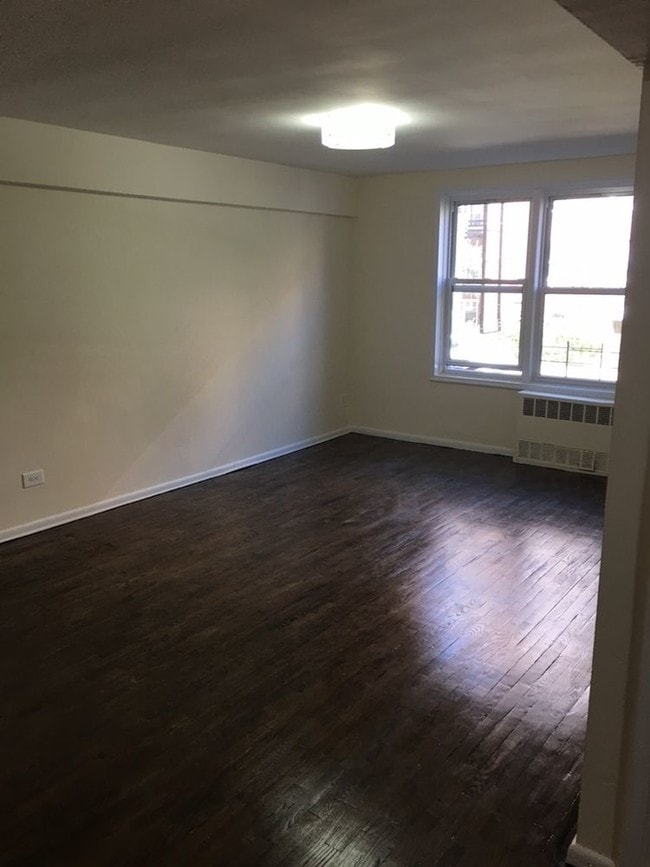 14060 Beech Ave Unit 1T, Flushing, NY 11355 Condo for Rent in