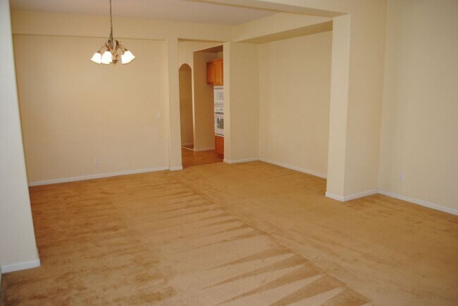 Foto del edificio - 1358 Bayberry Ct