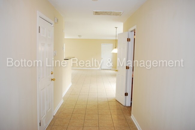 Building Photo - ***Applications Pending***