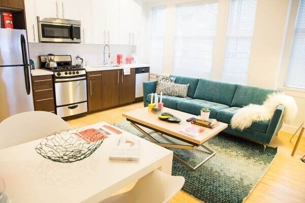 Living room - 99 Railroad St