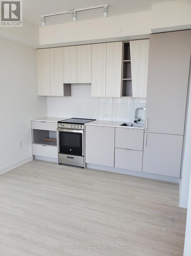 Photo du bâtiment - 3883 Quartz Rd