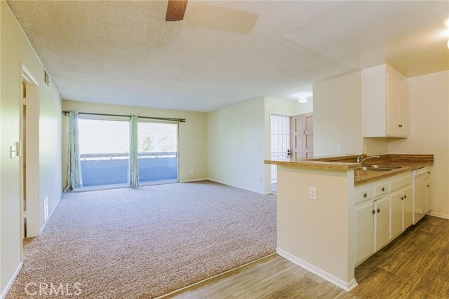Building Photo - 2501 W Sunflower Ave