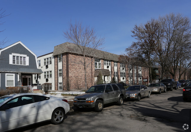 Building Photo - Pleasant View Apartments