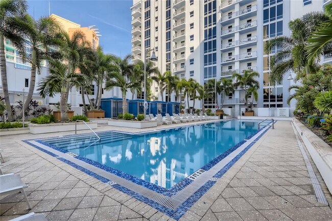Foto del edificio - 415 E Pine St