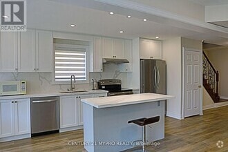 Building Photo - 144 Kimono Crescent