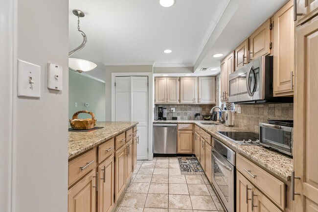 Foto del edificio - 2 bed/2 bath condo in Penn Valley